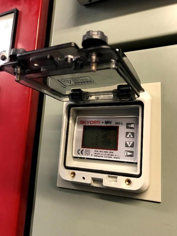 Roughly 1,000 wireless energy meters were installed using LoRaWAN as a wireless communication protocol to send real-time data into the building management systems.